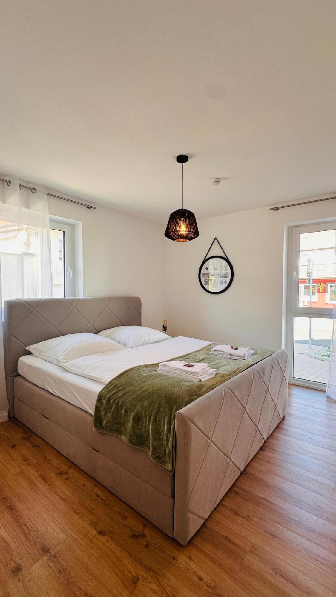Amao-Pearl I Comfort Suite I 94Qm I Kingsize-Bett I Exklusiv Mit Balkon & Tiefgarage I Aufzug ออฟเฟนบูร์ก ภายนอก รูปภาพ