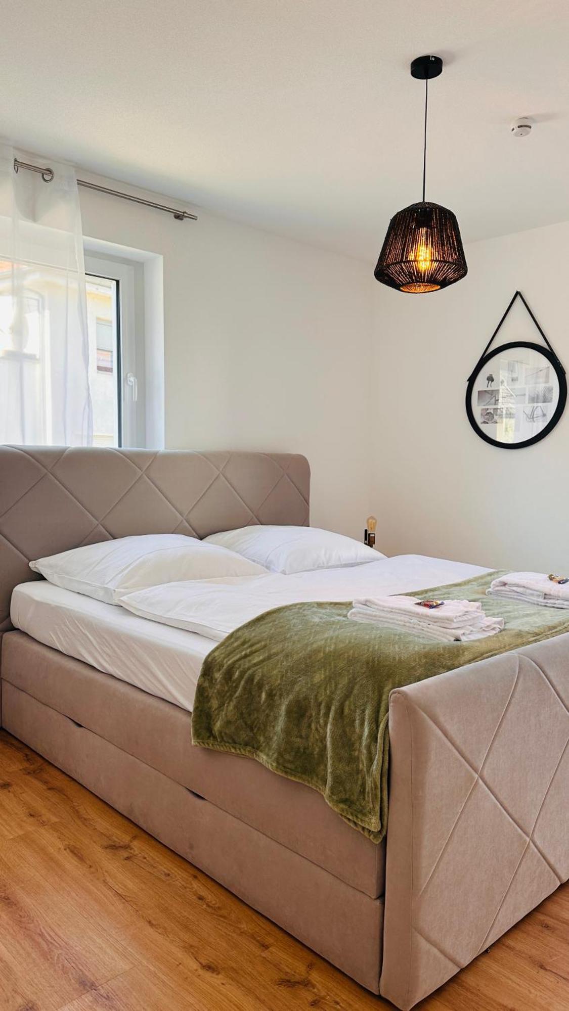 Amao-Pearl I Comfort Suite I 94Qm I Kingsize-Bett I Exklusiv Mit Balkon & Tiefgarage I Aufzug ออฟเฟนบูร์ก ภายนอก รูปภาพ